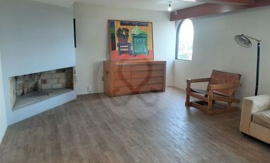 Casa en condominio en venta en Santa María Tepepan
