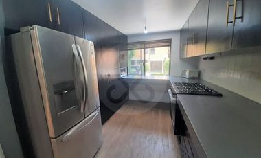 Casa en condominio en venta en Santa María Tepepan