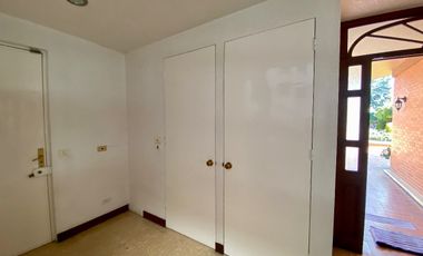 SE VENDE RESIDENCIA EN LOMAS DE VISTA HERMOSA, CUAJIMALPA
