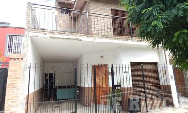 Triplex en venta en Quilmes Oeste