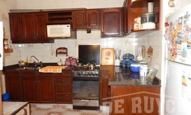 Triplex en venta en Quilmes Oeste