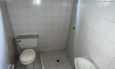 casa en arriendo en la riviera. Cod A3449
