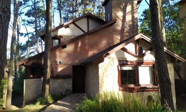 CABAÑA EN VENTA EN MAR DE LAS PAMPAS