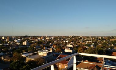 Campana - Excelente Departamento Duplex 7 piso. Vista, luz.