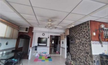 Se Vende Hermosa Casa en Condado del Rey