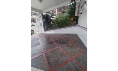 Se Vende Hermosa Casa en Condado del Rey