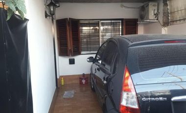Casa PH en venta en Quilmes Oeste