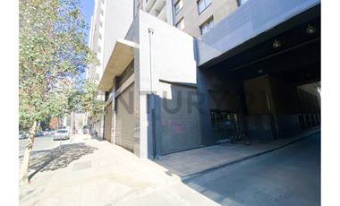 SE VENDE GRAN LOCAL COMERCIAL EN AMUNÁTEGUI SE ACEPTA OFERTA