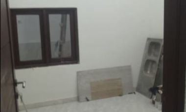 Rumah disewakan "Baru Renovasi"