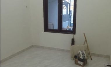 Rumah disewakan "Baru Renovasi"