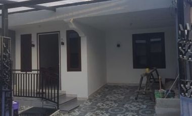 Rumah disewakan "Baru Renovasi"