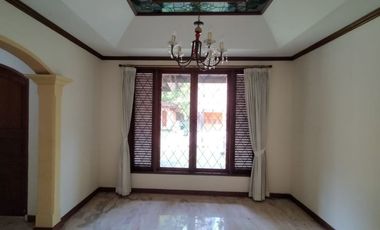 Town House di Cipete Dilengkapi Private Pool & Kondisi Semi Furnished HSE-A0535