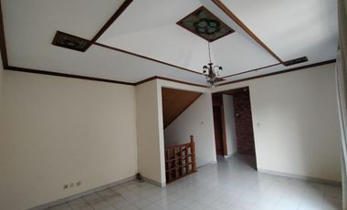 Town House di Cipete Dilengkapi Private Pool & Kondisi Semi Furnished HSE-A0535