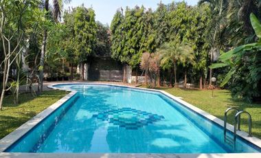 Town House di Cipete Dilengkapi Private Pool & Kondisi Semi Furnished HSE-A0535