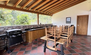 casa campestre en arriendo en la mina. Cod A9433133