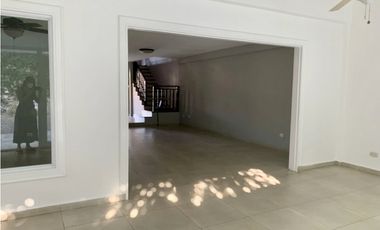 SE VENDE HERMOSA CASA EN LA ALAMEDA