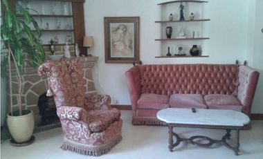 Chalet cuatro ambientes. Paunero 2200. Mar del Plata. Venta.