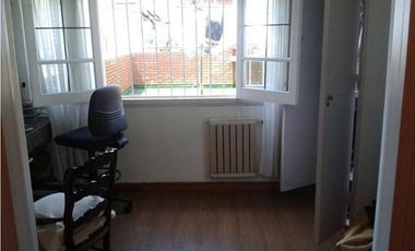 Chalet cuatro ambientes. Paunero 2200. Mar del Plata. Venta.