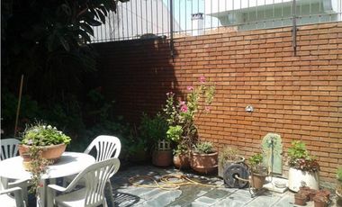 Chalet cuatro ambientes. Paunero 2200. Mar del Plata. Venta.