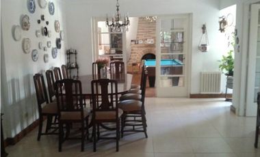 Chalet cuatro ambientes. Paunero 2200. Mar del Plata. Venta.