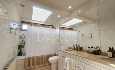 ALTO LAS CONDES- IMPECABLE - RENOVADA - TALLER INDEPENDIENTE