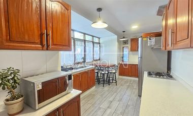 ALTO LAS CONDES- IMPECABLE - RENOVADA - TALLER INDEPENDIENTE