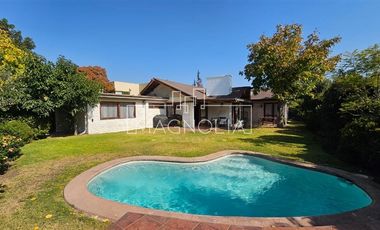 ALTO LAS CONDES- IMPECABLE - RENOVADA - TALLER INDEPENDIENTE