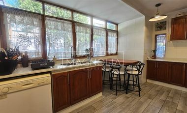 ALTO LAS CONDES- IMPECABLE - RENOVADA - TALLER INDEPENDIENTE