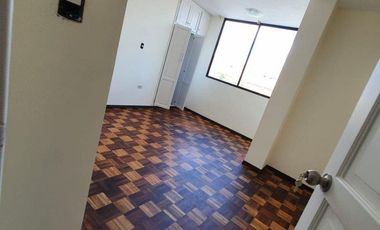 Vendo departamento central en Loja