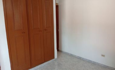 casa en venta en urb. almenares de la merced. Cod V120256