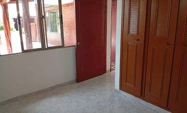 casa en venta en urb. almenares de la merced. Cod V120256