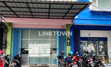 Dijual Ruko 2 Lantai Cocok untuk Kantor dan Usaha di Raya Menganti Gresik
