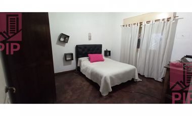 Casa  en Venta El Palomar / Moron (B110 755)