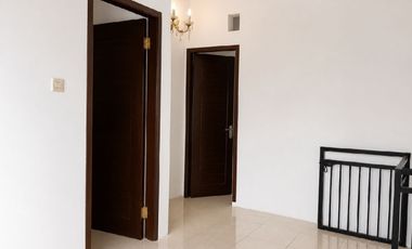 Rumah Hook dalam Komplek Bebas Banjir