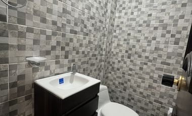 casa en arriendo en urbanización la flora. Cod A3479