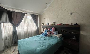 casa en arriendo en urbanización la flora. Cod A3479