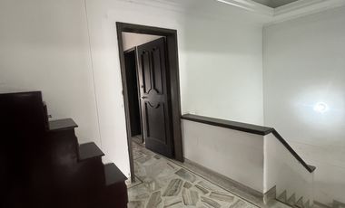 casa en arriendo en urbanización la flora. Cod A3479