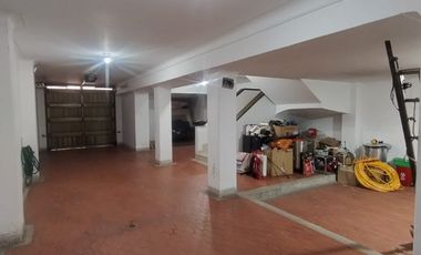 casa en arriendo en urbanización la flora. Cod A3479