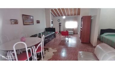 Finca en hermoso lote plano en Guarne Vereda Los Molinos / Los Mejía