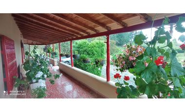Finca en hermoso lote plano en Guarne Vereda Los Molinos / Los Mejía