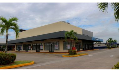 SE ALQUILAN LOCALES COMERCIALES EN EL CENTRO COMERCIAL LOS PUEBLOS