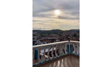 SE VENDE CASA AMPLIA EN LIMAJO