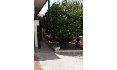 VENDO CASA CENTRICA VIA PORRAS