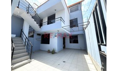 Alquiler De Casa De 3 Pisos Urb Vista Bella (A Espaldas De Sodimac)