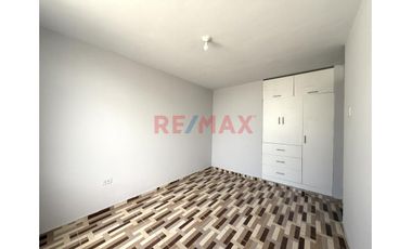 Alquiler De Casa De 3 Pisos Urb Vista Bella (A Espaldas De Sodimac)