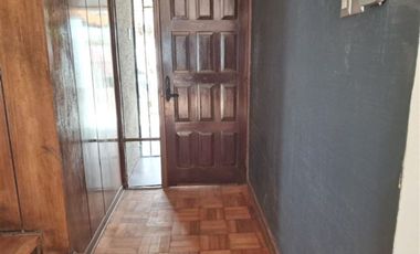 Casa en arriendo de 5 dorm. en La Reina