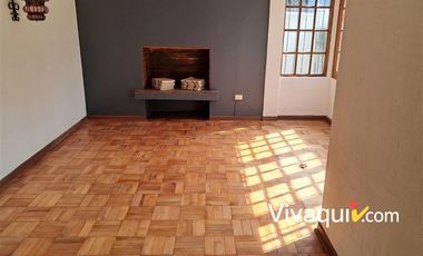 Casa en arriendo de 5 dorm. en La Reina