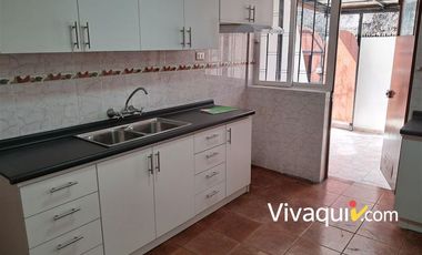 Casa en arriendo de 5 dorm. en La Reina