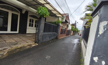 Disewa Rumah Bagus Siap Huni di Asem Baris Tebet Jaksel