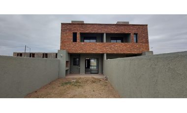 VENDEMOS DUPLEX A ESTRENAR EN COLINAS DE MANANTIALES